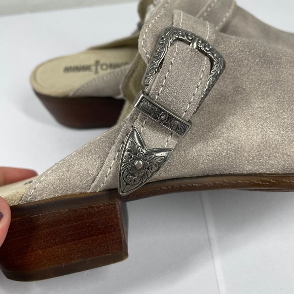 Minnetonka Gray Mules with Brown Heel - Picture 5 of 10